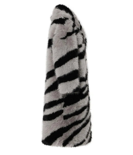 Pelzmantel Damen Lang Tierdruck - Luxus Wintermode - IdealeKleiden