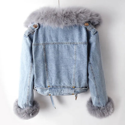 Elegante Denimjacke mit Kunstfell - IdealeKleiden