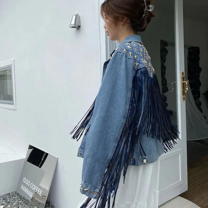 Stylische Frauenjacke Windswept Design - IdealeKleiden