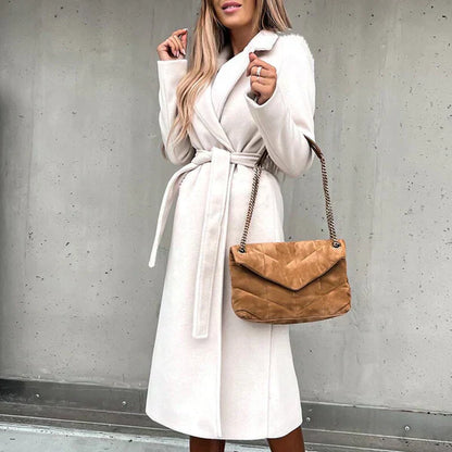 Stylischer Wintermantel Bequem und Warm - IdealeKleiden