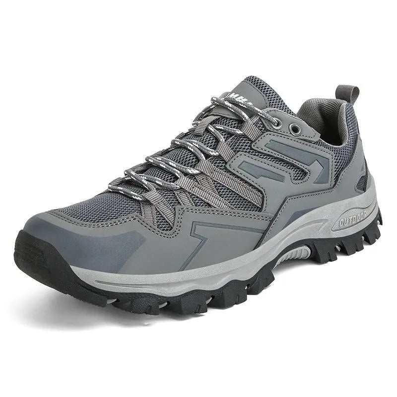 Wanderschuhe mit atmungsaktiver Mesh-Membran und robuster Sohle
