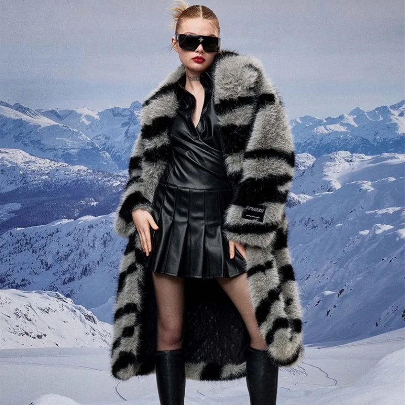 Pelzmantel Damen Lang Tierdruck - Luxus Wintermode