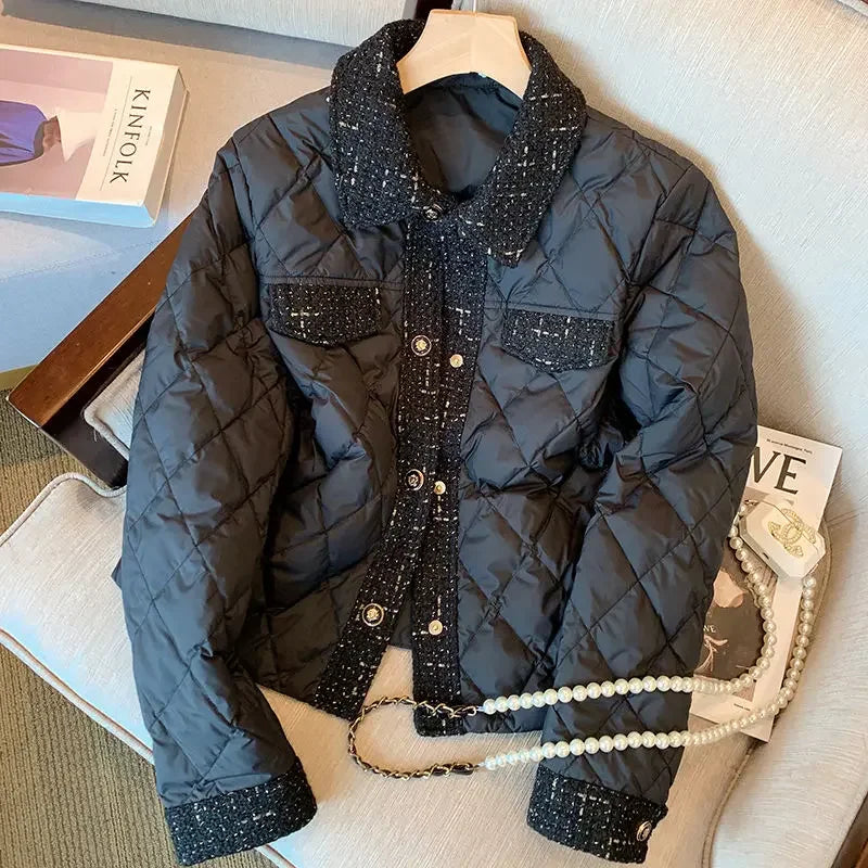 Modische Frauenjacke Traumdesign