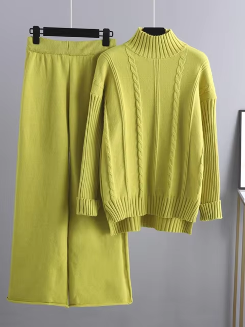 Modisches Strick-Kleid-Set für Damen