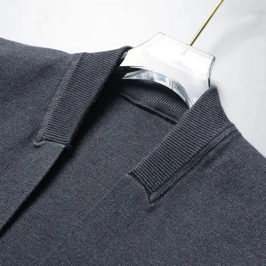 Elegante Damen Strickjacke mit Knöpfen - IdealeKleiden