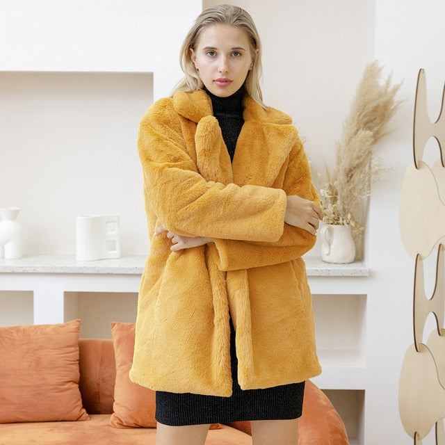 Weicher Oversize-Mantel mit Reverskragen