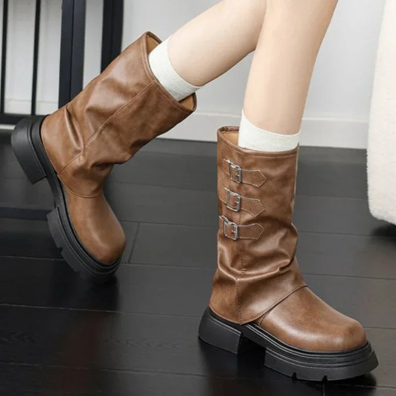 Stilvolle Damenstiefel Chunky Heel mit Riemen