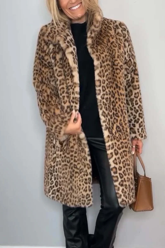 Stylische Damen Winterjacke Leopard Muster - IdealeKleiden