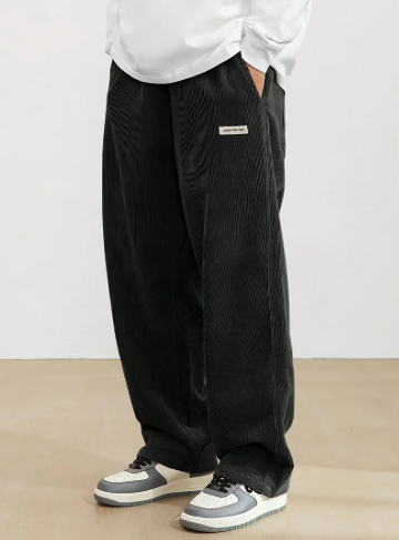 Herren Cordhose Braun mit vielen Taschen