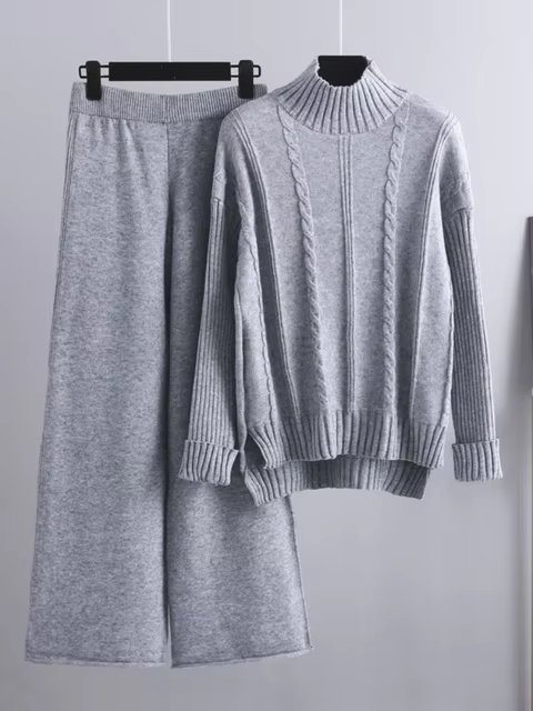 Modisches Strick-Kleid-Set für Damen