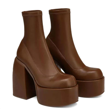 Stilvolle Plattformstiefel High Heel Chunky Sohle Modern