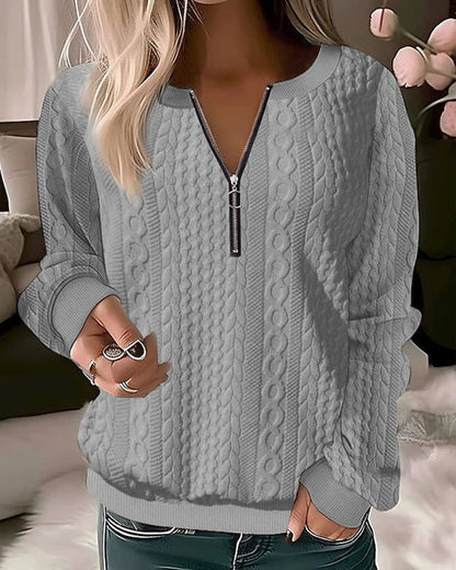Lässiger Strickpullover Mit Halbzippverschluss