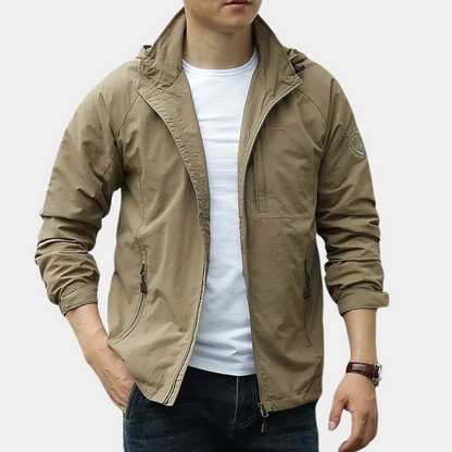 Leichte Herrenjacke mit Kapuze Sommer