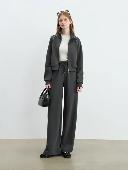 Moderne Damenkleidung | Stilvolles Outfit mit Farbiger Jacke und Comfort Hosen
