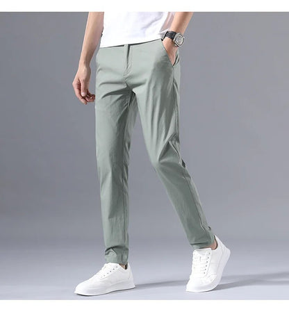 Schmale Herren-Hose Modern Slim Fit Chino