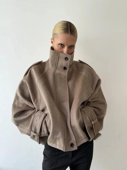 Stilvolle Damenkurzjacke Fiona Modern Schnitt - IdealeKleiden
