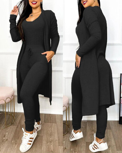 Schmale Jumpsuit mit Jacke