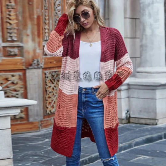 Elegante Damenstrickjacke Modern Design - IdealeKleiden