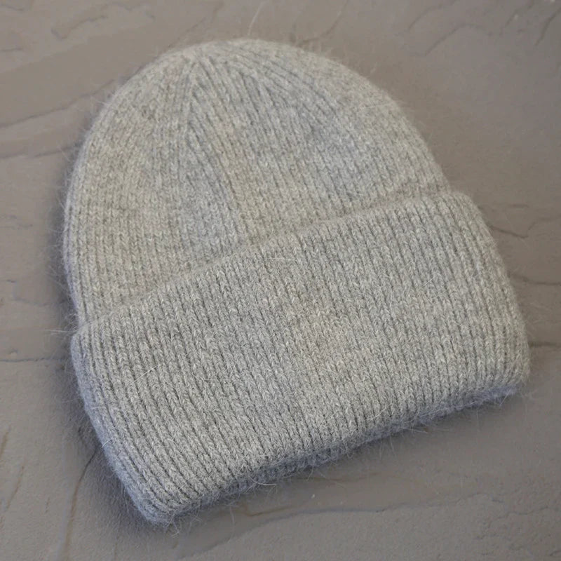 Stylische Strickmütze Damen - IdealeKleiden
