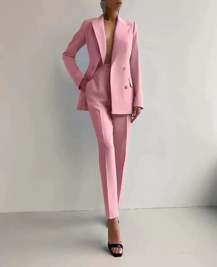 Stilvolles Anzug-Set: Eleganter Blazer und Hose