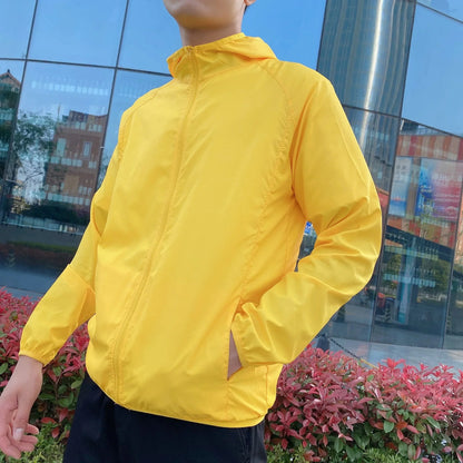 Leichte Herren Windjacke mit Kapuze