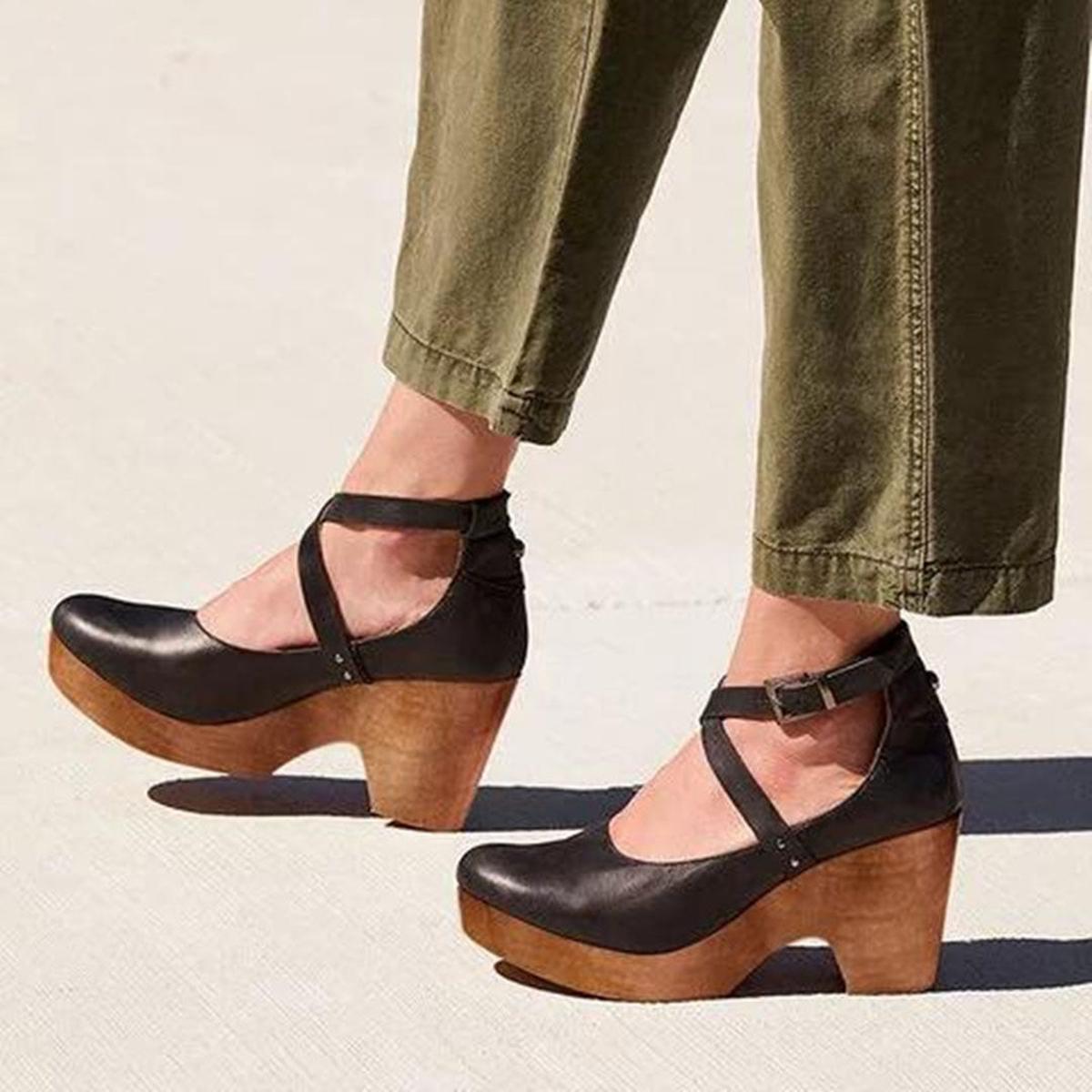Damen Keilabsatz Schuhe Mit Knöchelriemen - IdealeKleiden