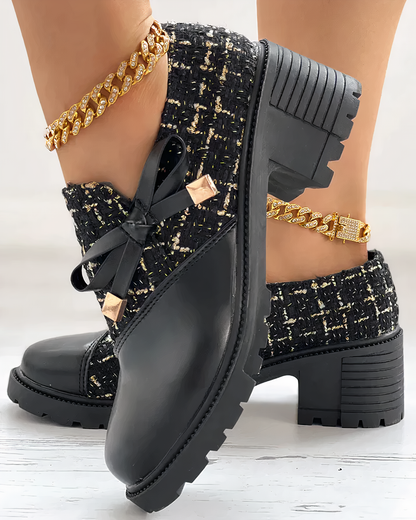 Stylische Damenkleiden Mit Chunky Absatz