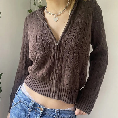 Kuscheliger Kapuzenpulli mit Knöpfen