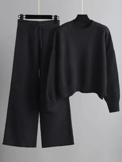 Elegantes Tricot-Kleid mit Kordelverschluss