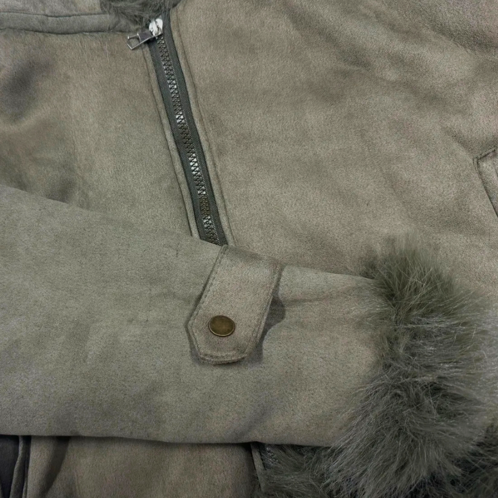 Elegante Damenwinterjacke Modern - IdealeKleiden