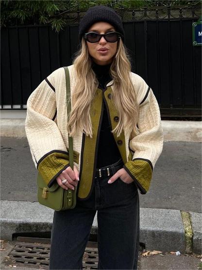 Moderne Damenjacke Übergangszeit mit Knöpfen