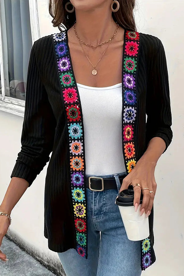 Boho Chic Strickjacke Blumenmuster Langärmlig - IdealeKleiden