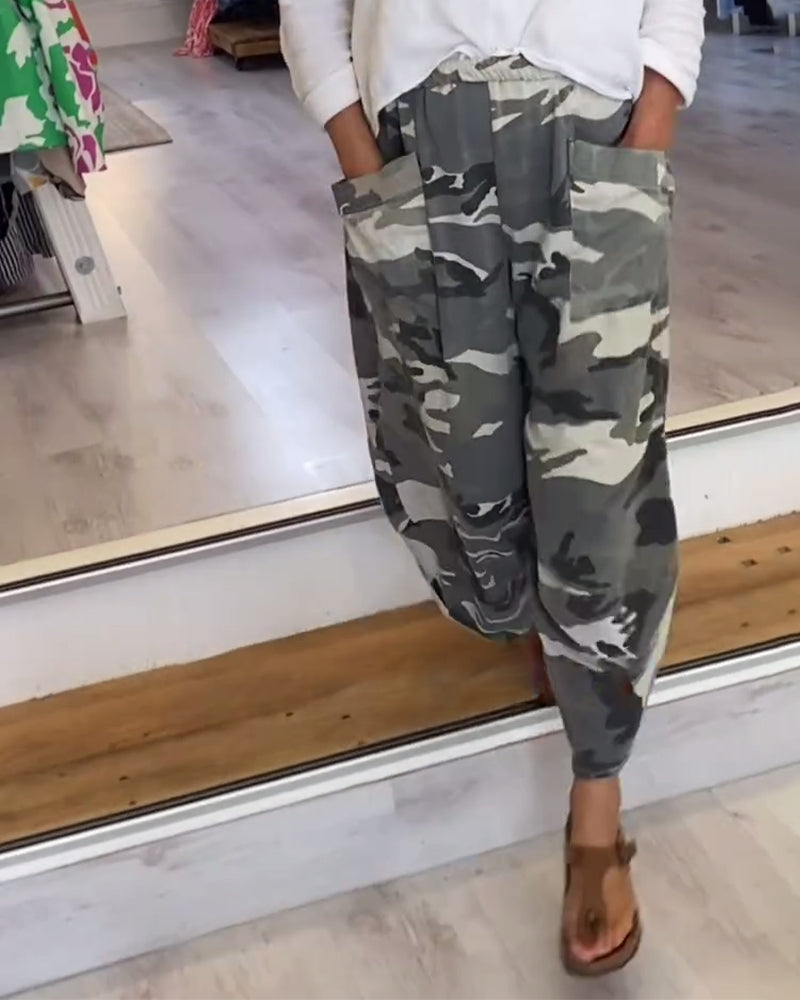 Militärhose Camo mit Umhängetasche