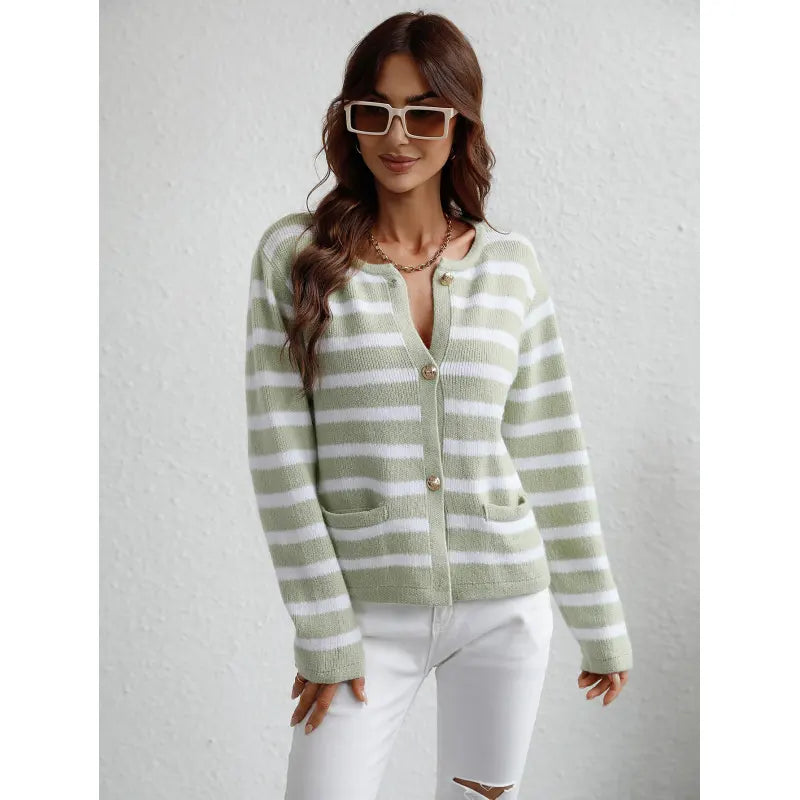 Gemütlicher Pullover Grobstrick mit Knöpfen und Taschen