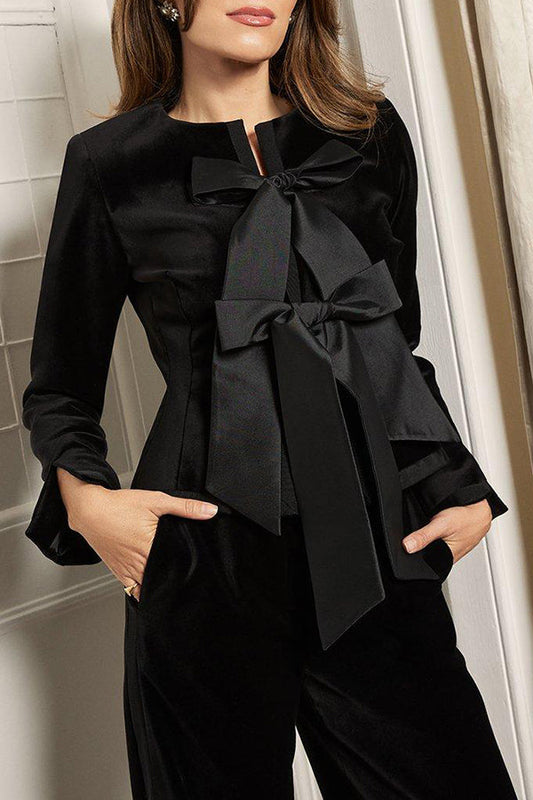 Elegante Damenjacke aus Taffeta mit Samt Verzierungen - IdealeKleiden