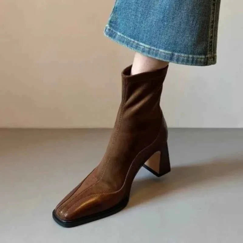Kniehohe Stiefeletten Schmal