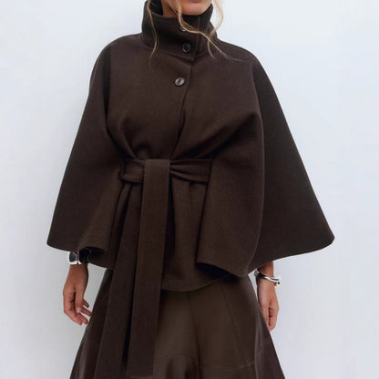 Elegante Damenkleidung | Hochgeschlossenes Kleid Mit Gürtel