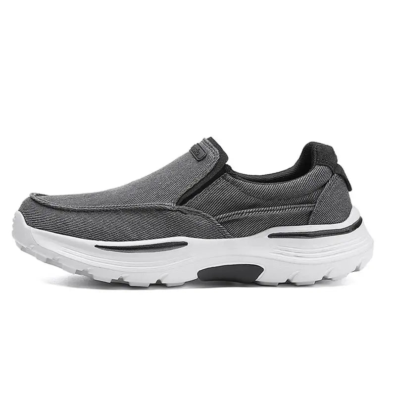 Bequeme Herrenslipper Atmungsaktiv