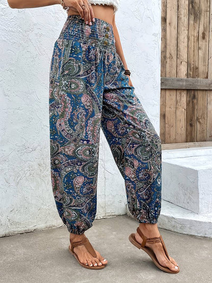 Farbenfrohe Damen-Hose mit Trend-Druck