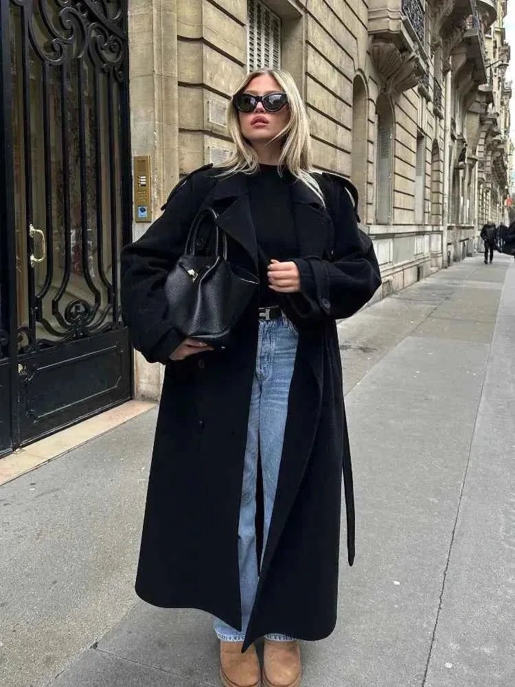 Stylischer Damen Trenchcoat Schwarz Oversize mit Gürtel - IdealeKleiden
