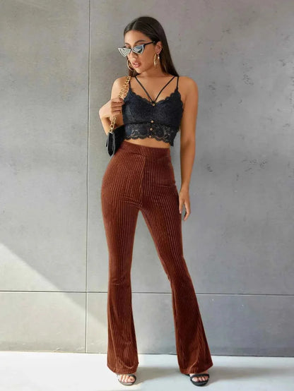 Bequeme Cordhose Erweiterte Passform