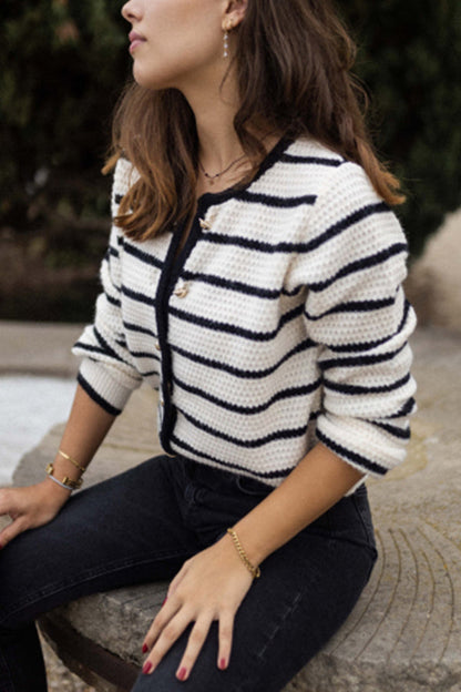 Stylische Strickjacke Rundhals Damen - IdealeKleiden