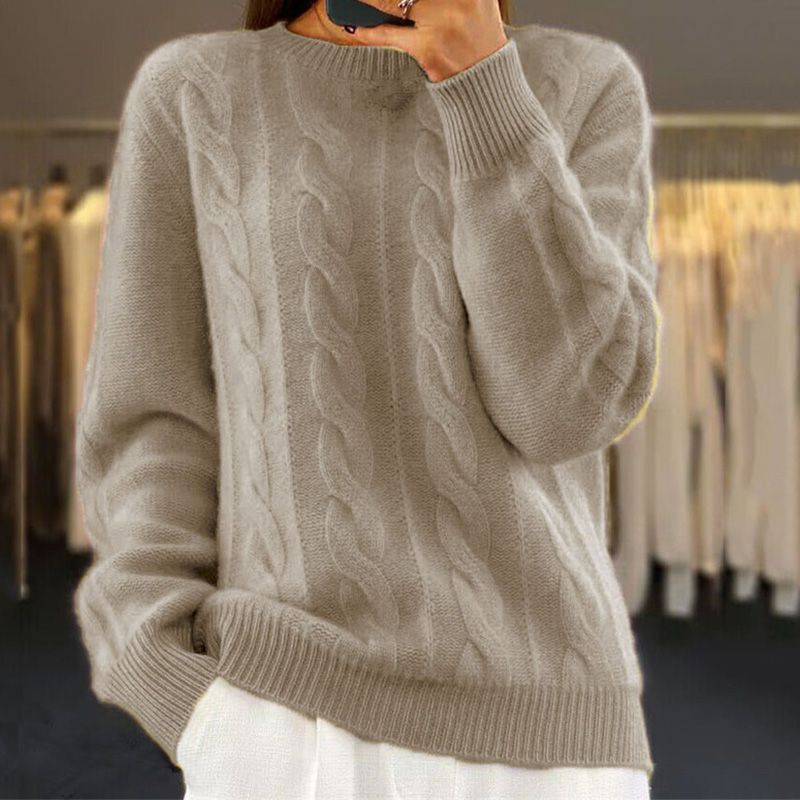 Weicher Winterpullover Gestrickt