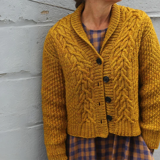 Einfacher Gelber Pullover Ohne Kragen - IdealeKleiden