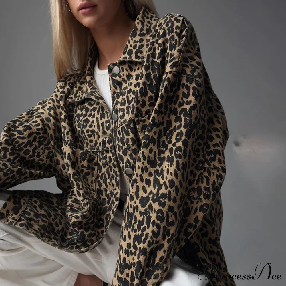 Stylische Jeansjacke mit Leopardenmuster