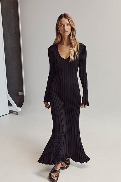 Bequemes Damen Midi Kleid mit V-Ausschnitt