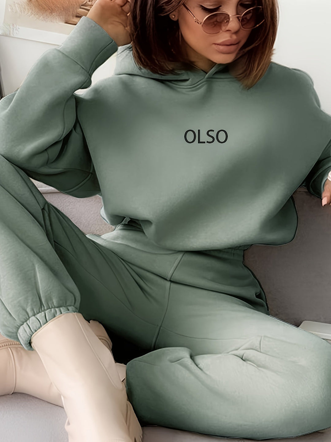 Damen Sportanzug Set: Kapuzenpullover und Jogginghose