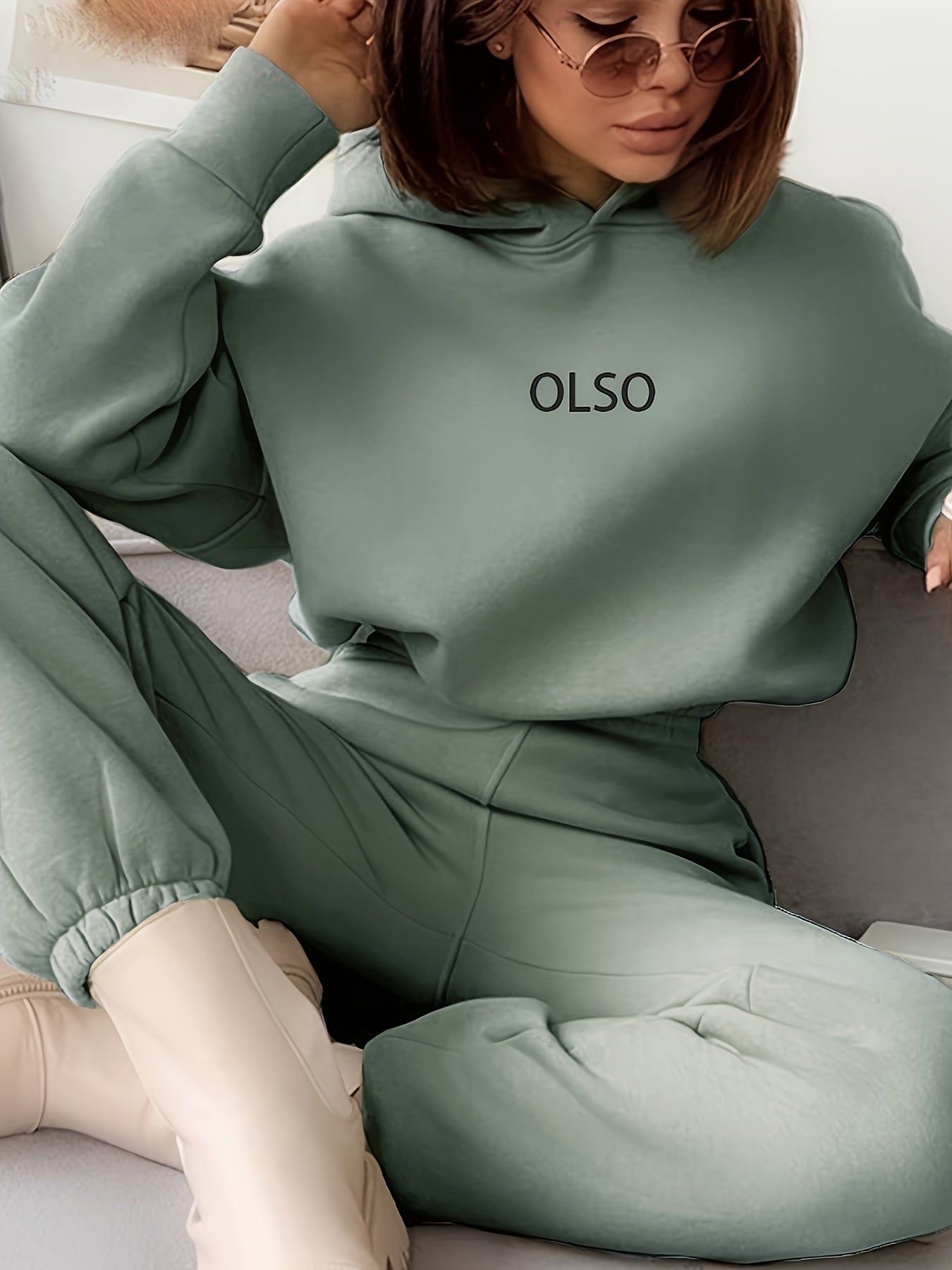 Damen Sportanzug Set: Kapuzenpullover und Jogginghose