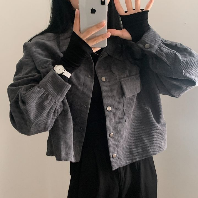 Kürzige Cordjacke Damen Modell