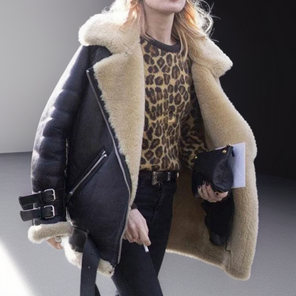 Stylische Damenjacke Leder Optik